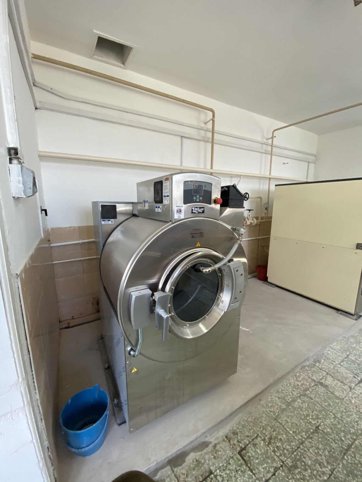Industrial washing machine for psychiatric hospital Kovin Serbian