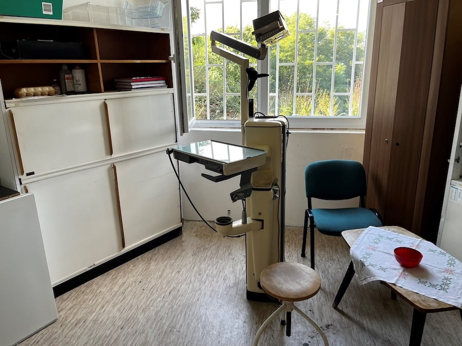 dental chair in Trnava-min