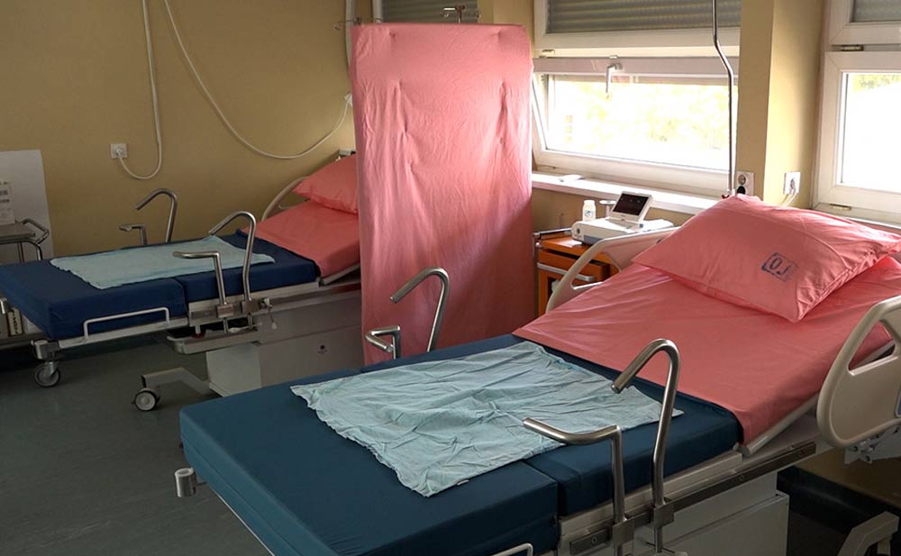 VREDNA MEDICINSKA OPREMA URUČENA SLUŽBI ZA GINEKOLOGIJU I AKUŠERSTVO OPŠTE BOLNICE KRUŠEVAC 2